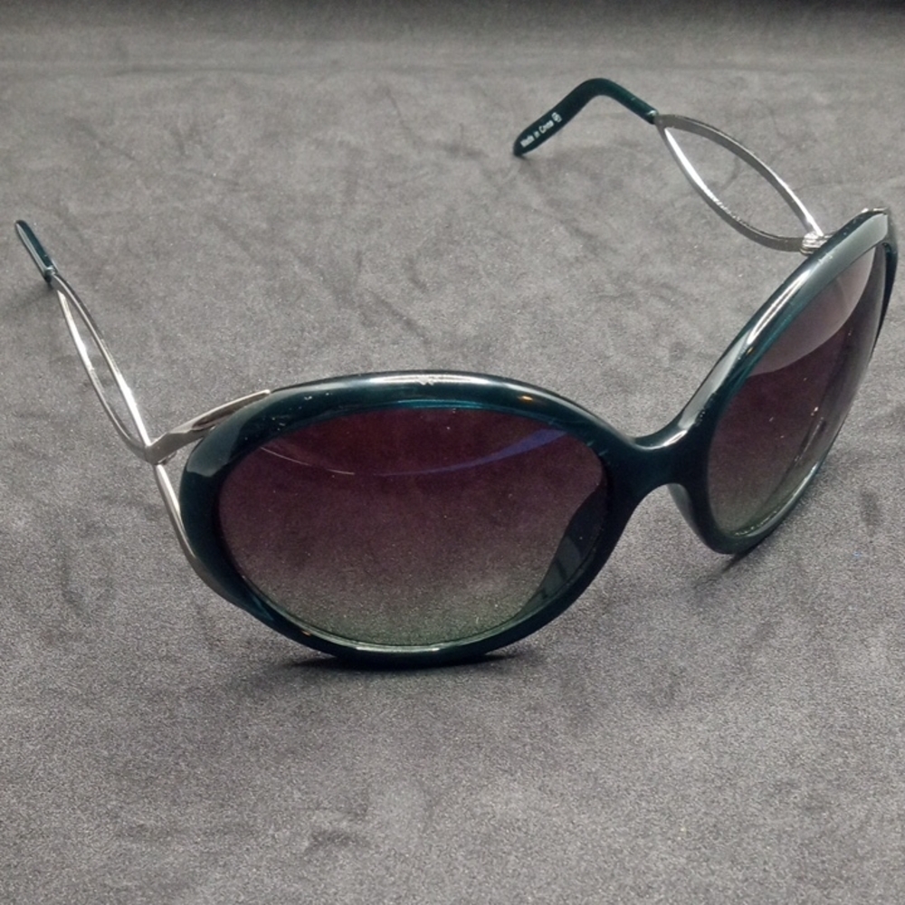 Oversized Dark Green And Silver Sunglasses with Black Gradient Lenses Pre-owned